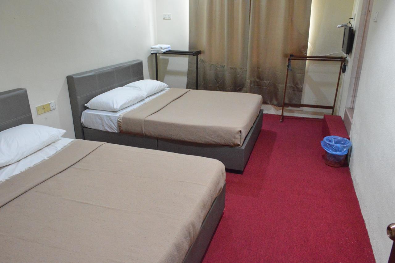 Gest Inn Hotel Kota Tinggi Bagian luar foto