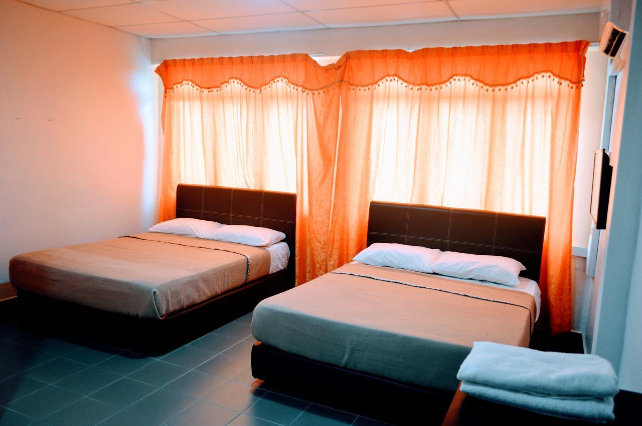 Gest Inn Hotel Kota Tinggi Bagian luar foto