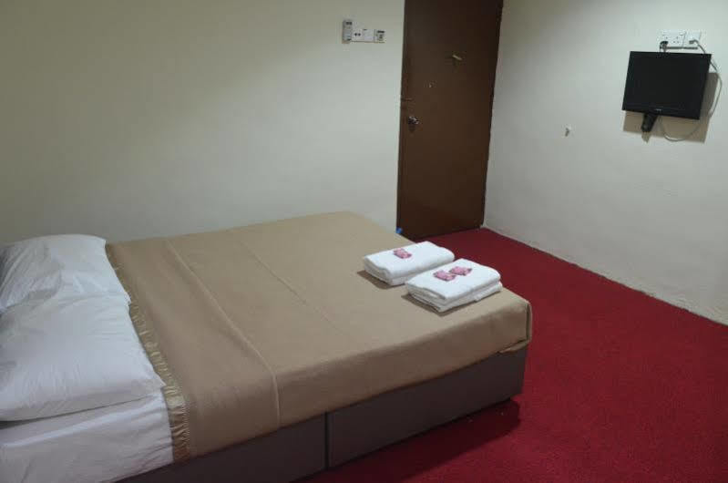 Gest Inn Hotel Kota Tinggi Bagian luar foto