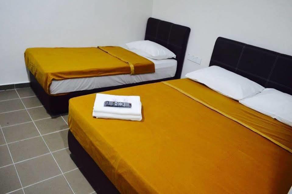 Gest Inn Hotel Kota Tinggi Bagian luar foto